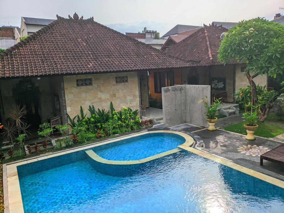 Taman Sari Cottages Кута Екстер'єр фото