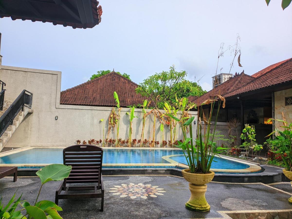 Taman Sari Cottages Кута Екстер'єр фото