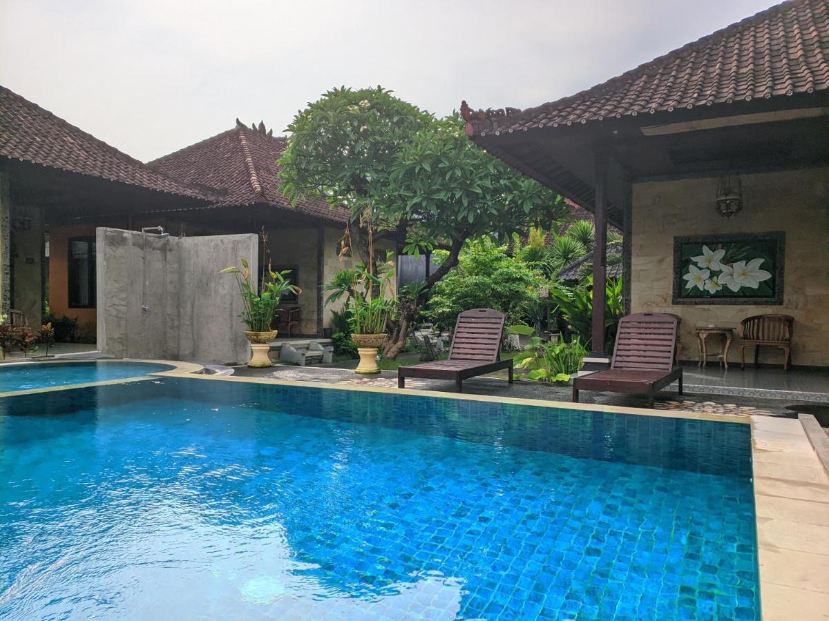 Taman Sari Cottages Кута Екстер'єр фото