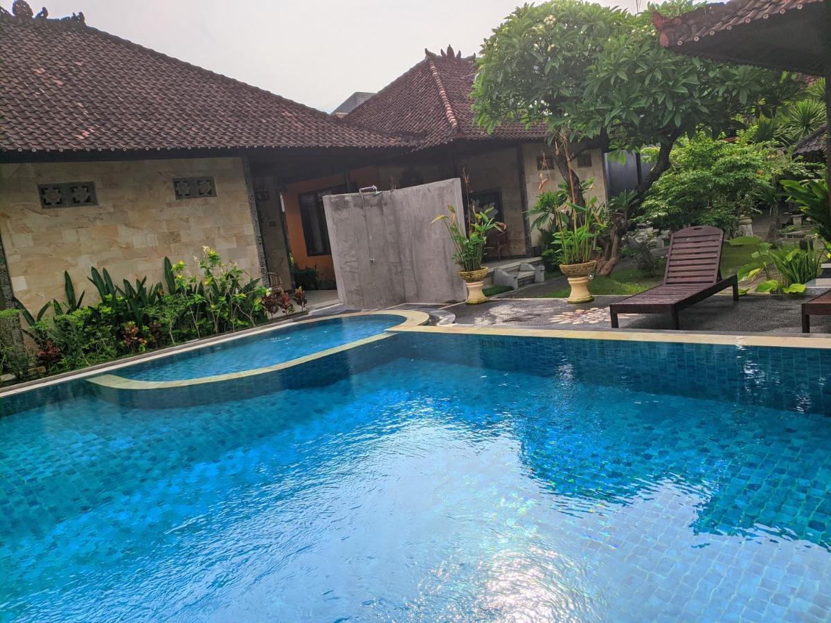 Taman Sari Cottages Кута Екстер'єр фото