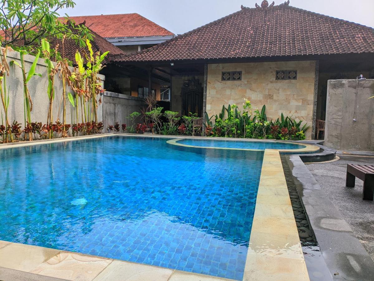 Taman Sari Cottages Кута Екстер'єр фото