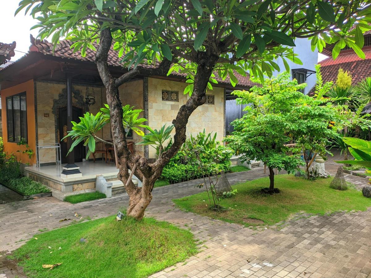 Taman Sari Cottages Кута Екстер'єр фото