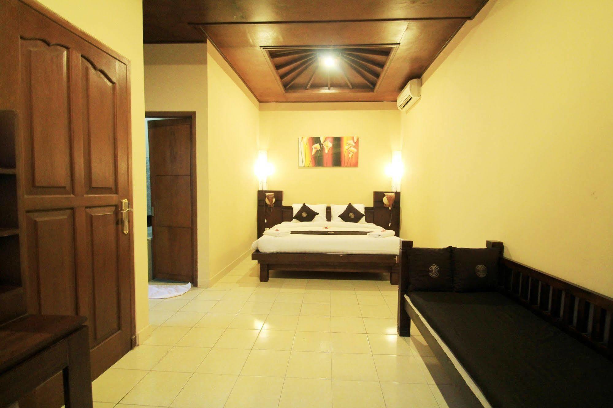 Taman Sari Cottages Кута Екстер'єр фото