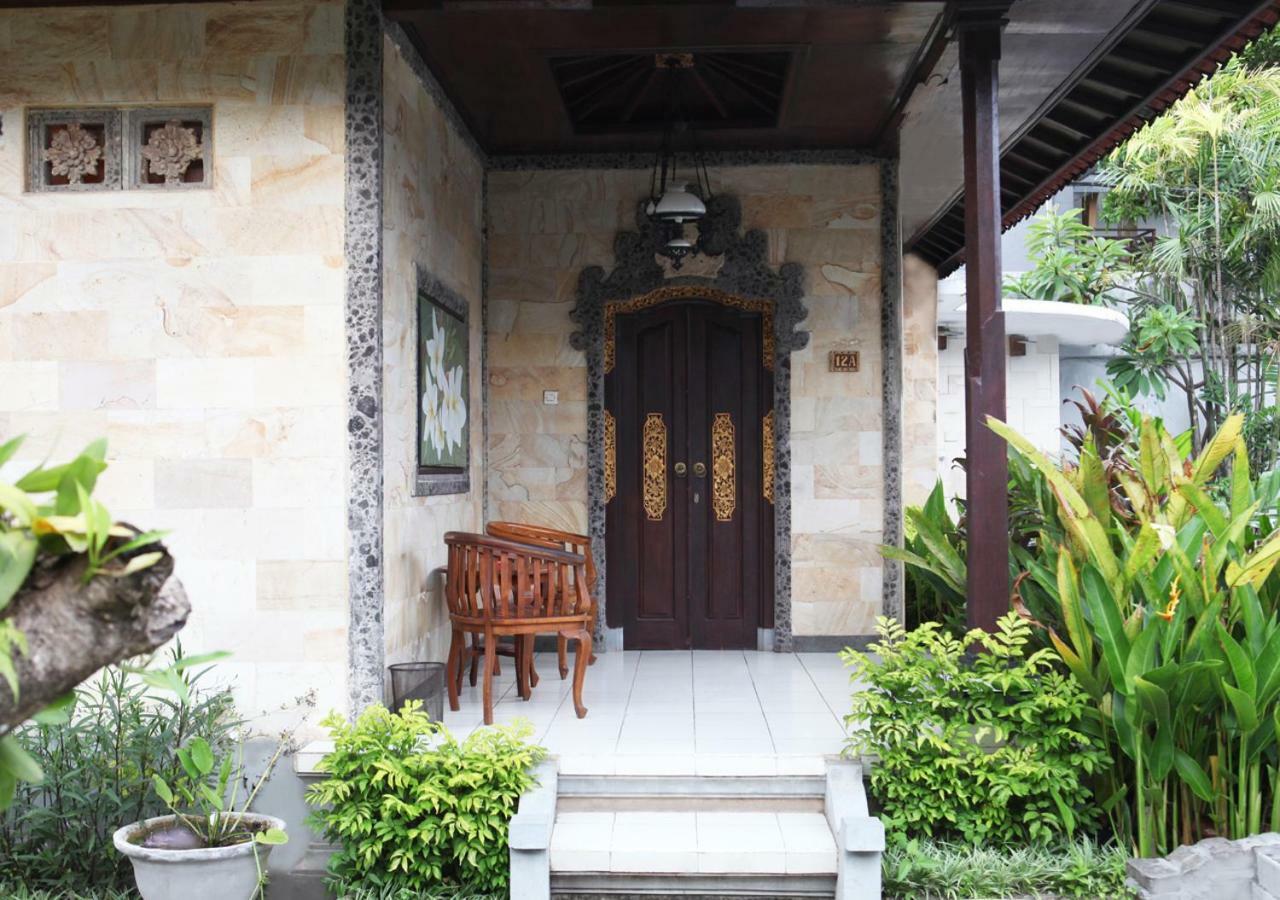 Taman Sari Cottages Кута Екстер'єр фото