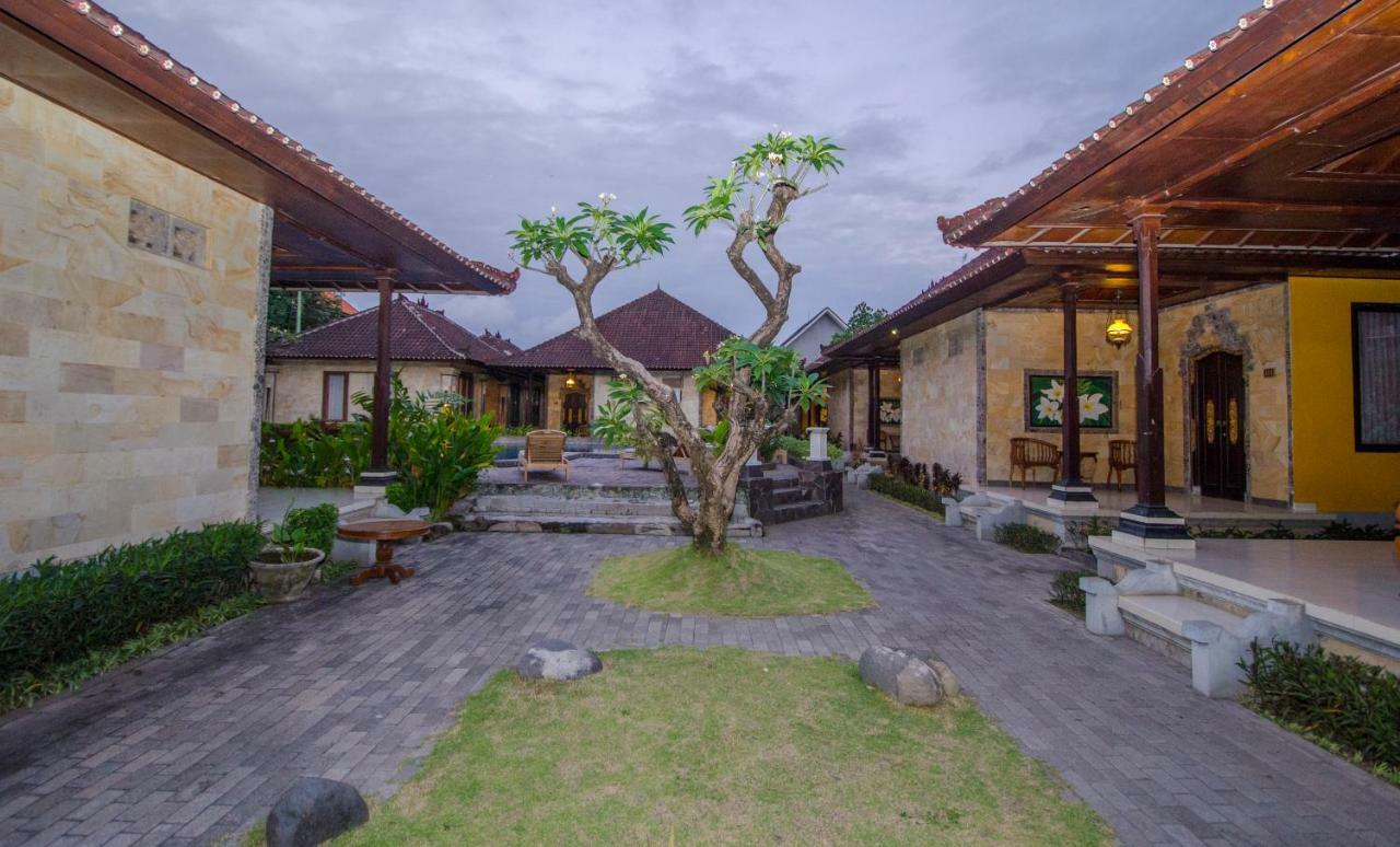 Taman Sari Cottages Кута Екстер'єр фото